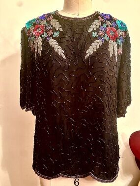 Vintage beaded sequin Laurence Kazar floral scalloped edge tunic top blouse